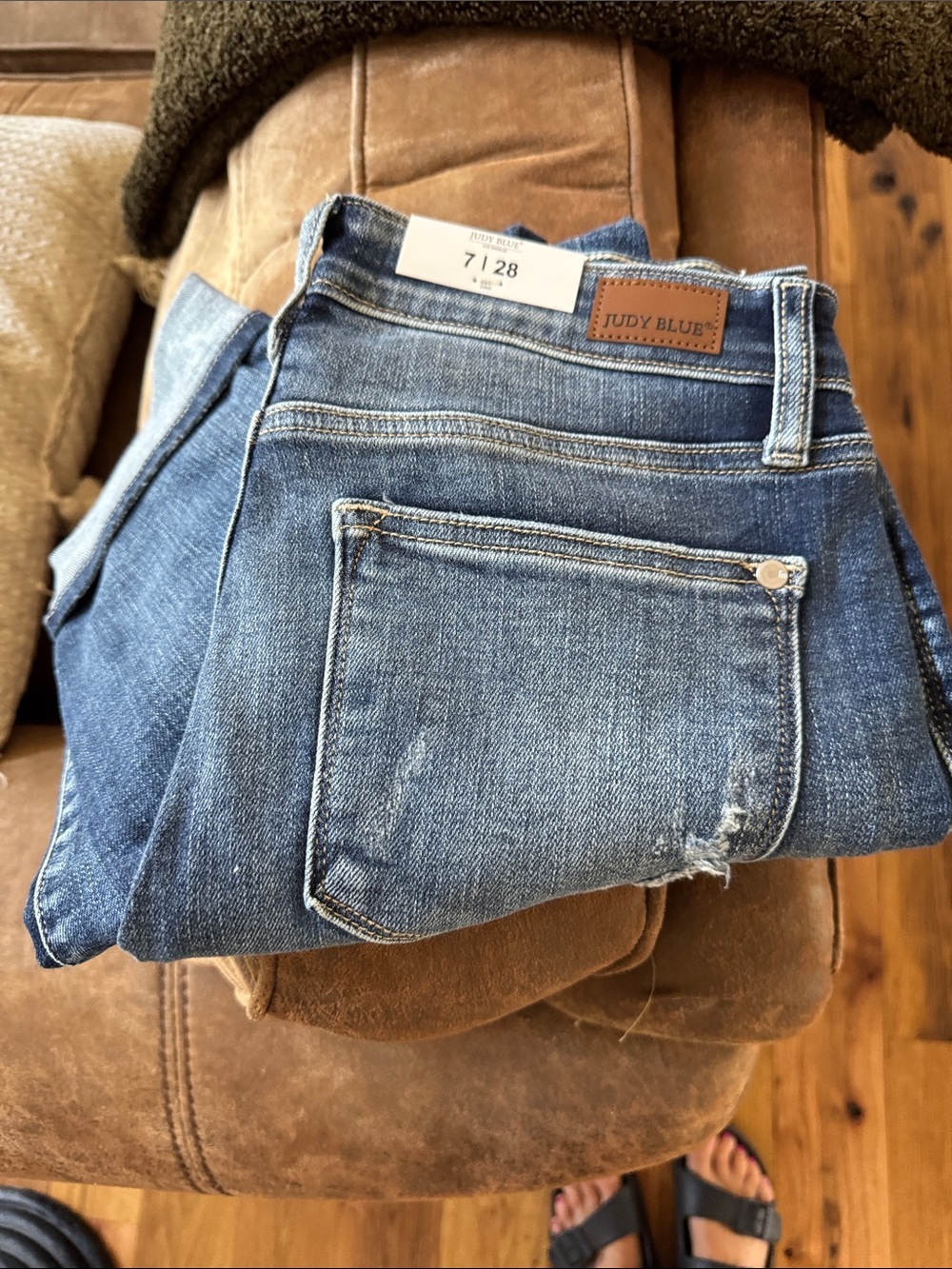 Judy Blue Straight Leg Mid Blue Jeans